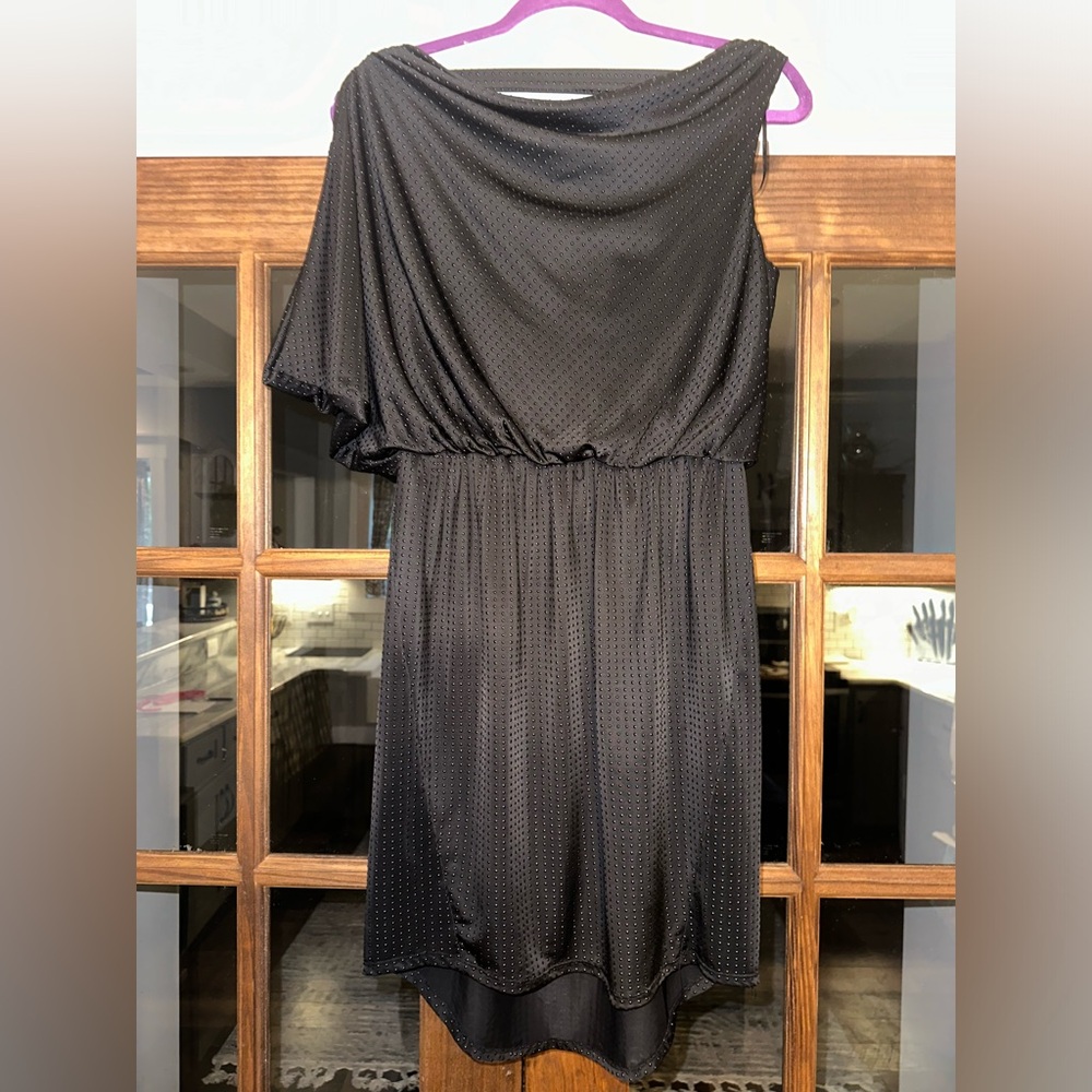 🔹Jessica Simpson Size 4 Textured One‎ Shoulder Drape Black HiLow Dress